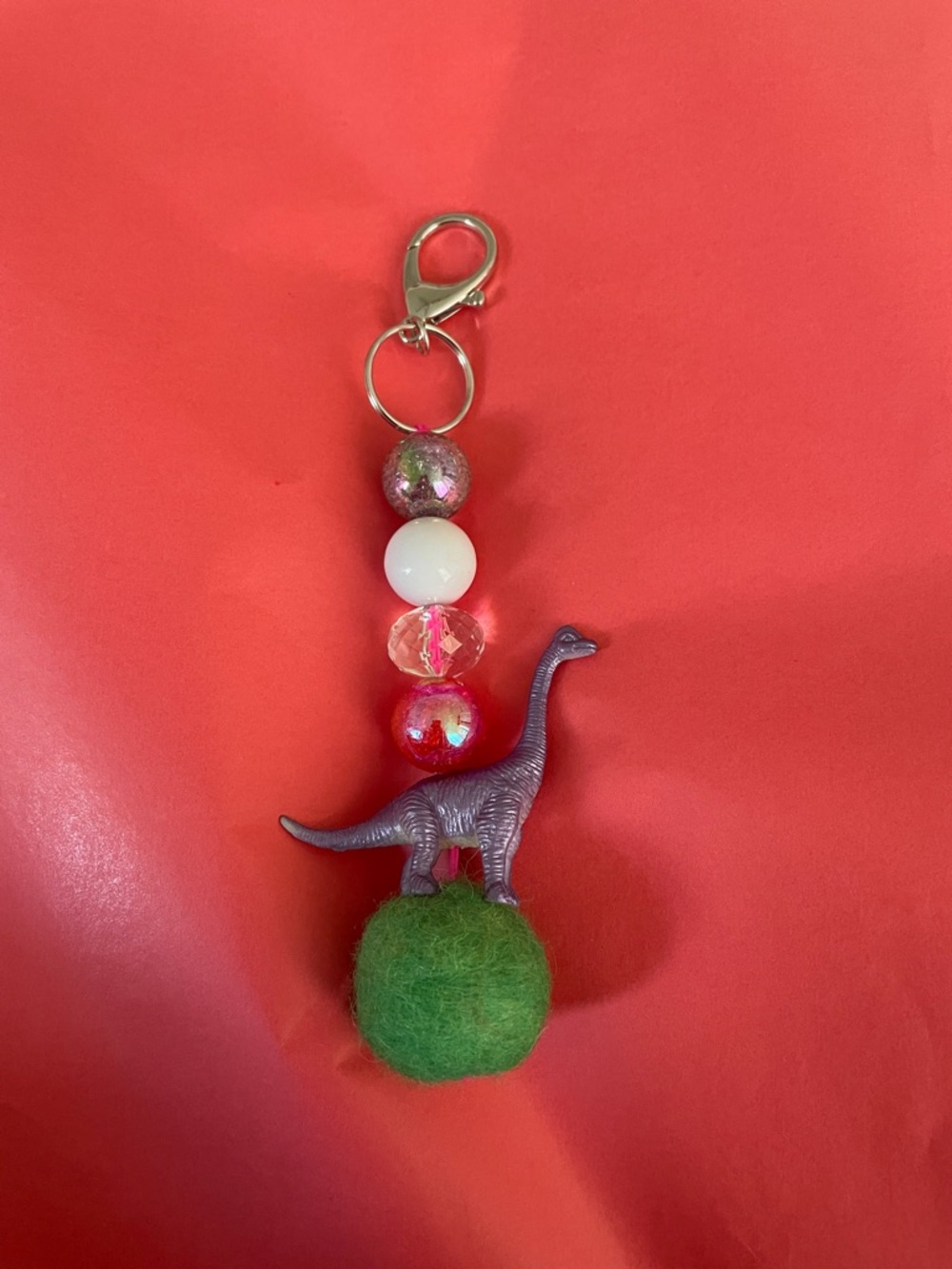 Kid’s entrepreneur shop Colorful Dinosaur Bead Keychain